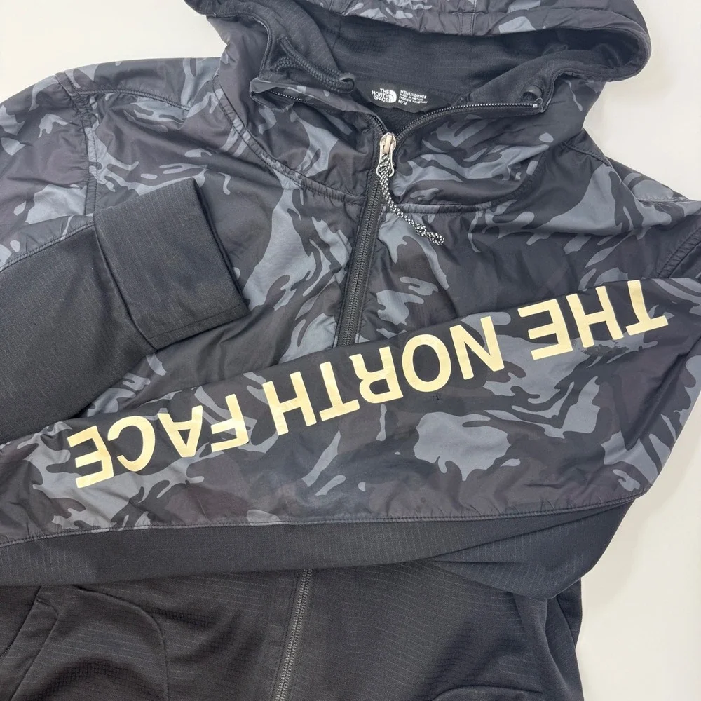 The North Face Mens Camo Full Zip Hooded Jacket Athletic Sportswear Black Medium